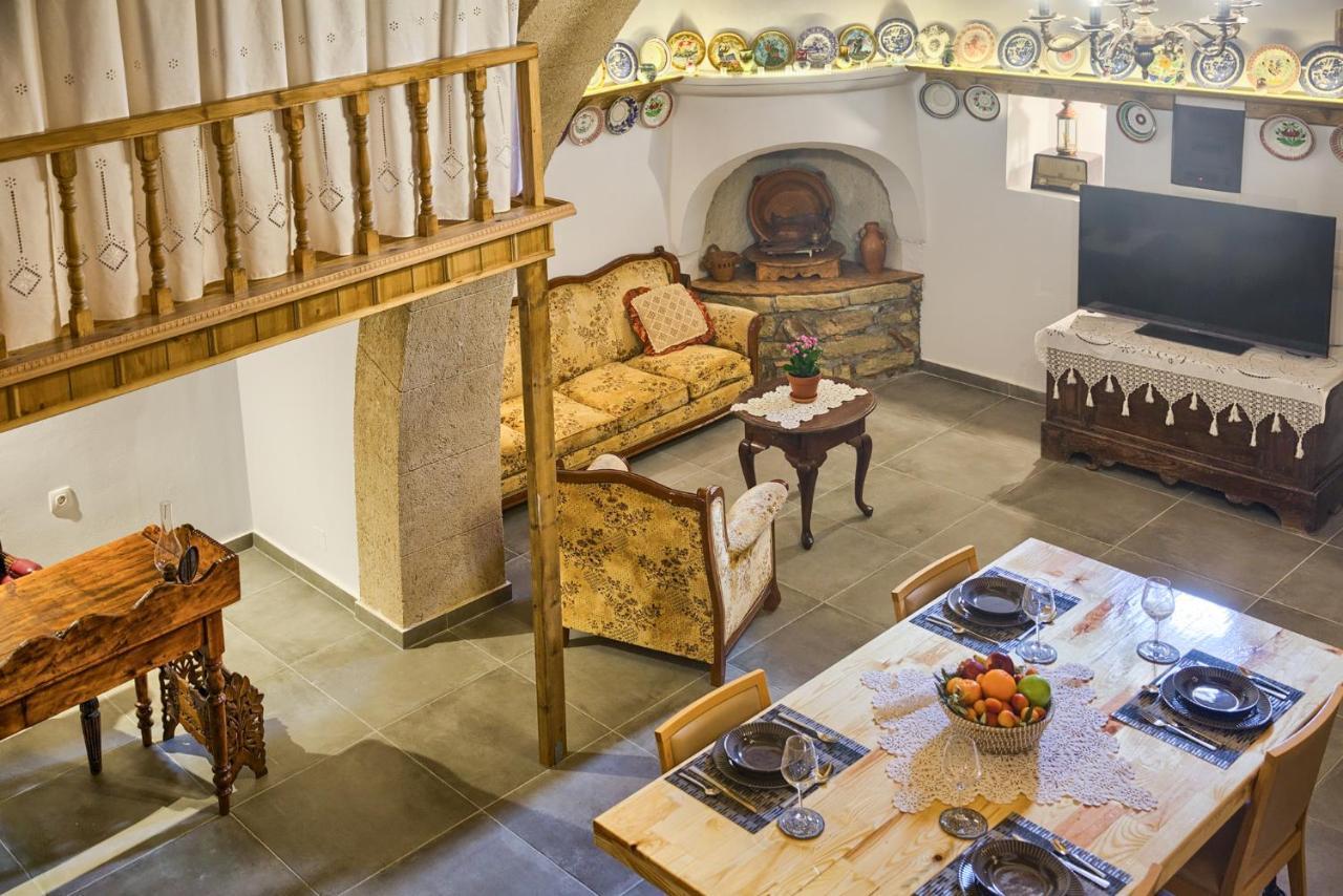 Stone Arch Villa Malona Village Exterior foto